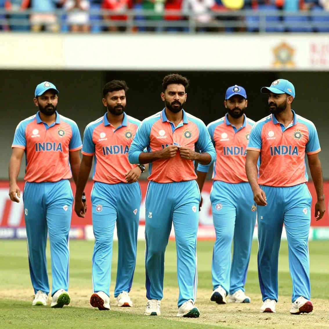 বিজ্ঞানগড়ের ফ্ল্যাট পিচে দুই কিংবদন্তির সন্তান: বিনু মানকড় ট্রফিতে সেউয়াগ ও দ্রাবিড়ের সেঞ্চুরি আসলে কী বলছে